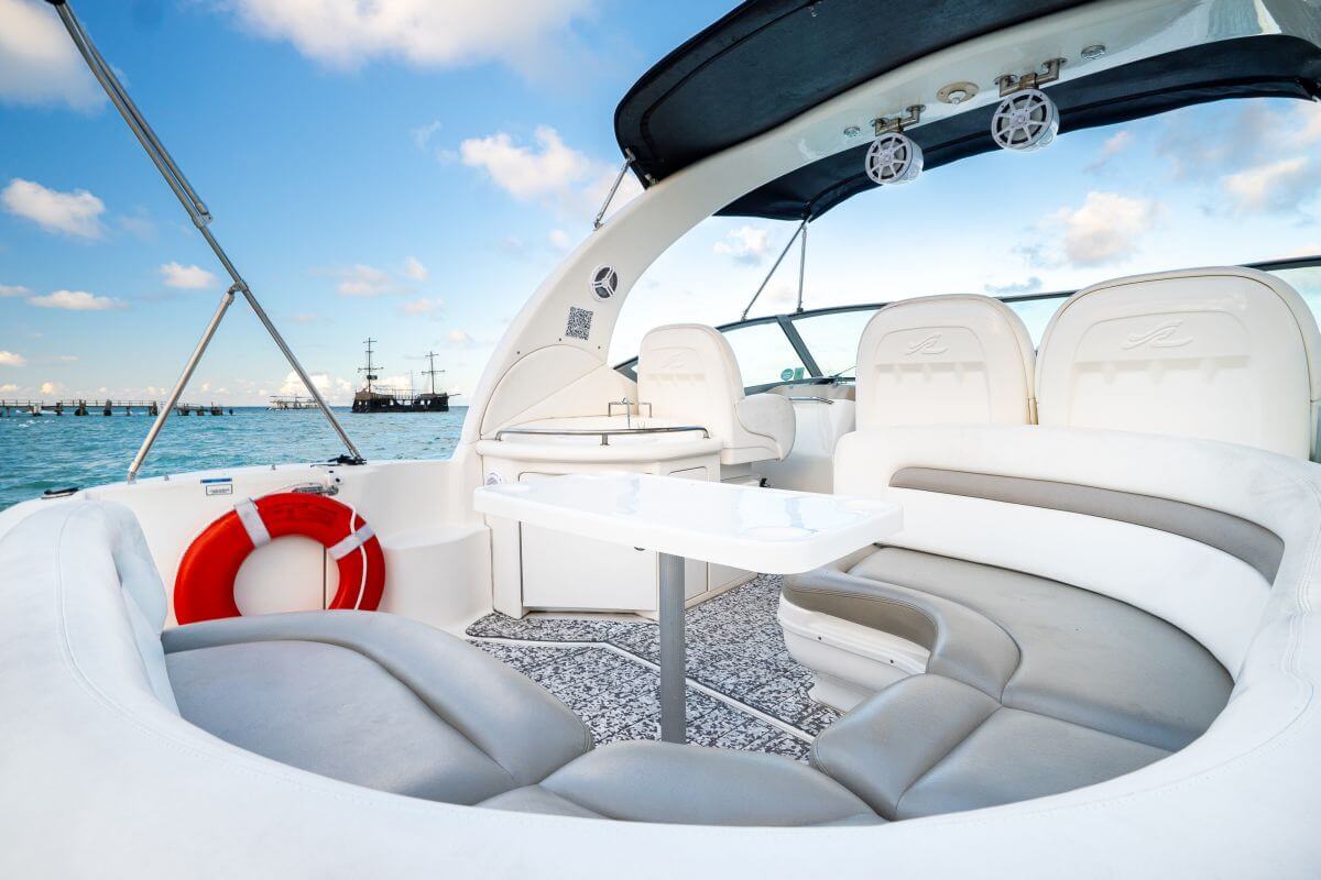 Private yacht rental in the Dominican Republic